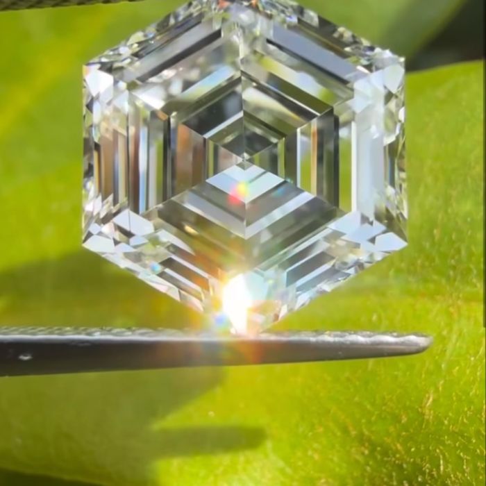 4.6ct E VVS2 lab diamond to die for